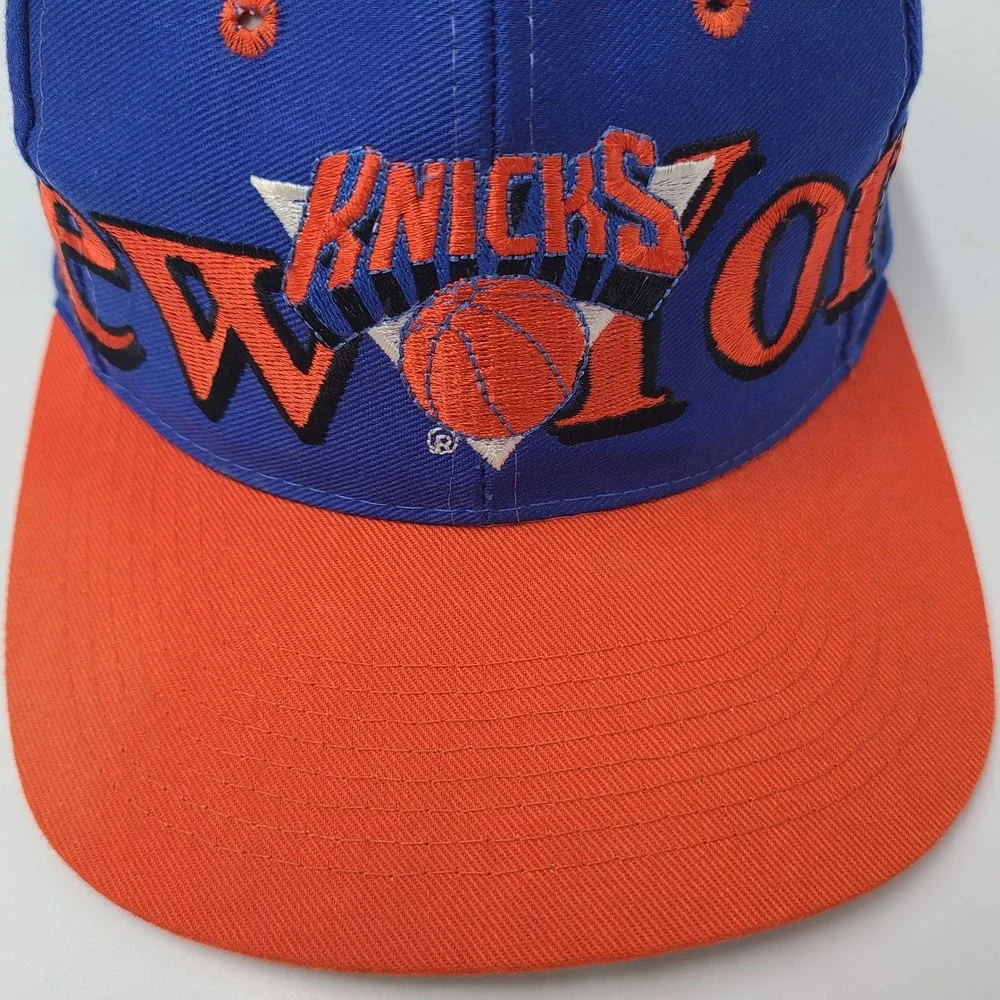 Vintage New York Knicks Hat Snapback (Fits‎ Small) Logo 7 Blue NBA Big Wrap Logo